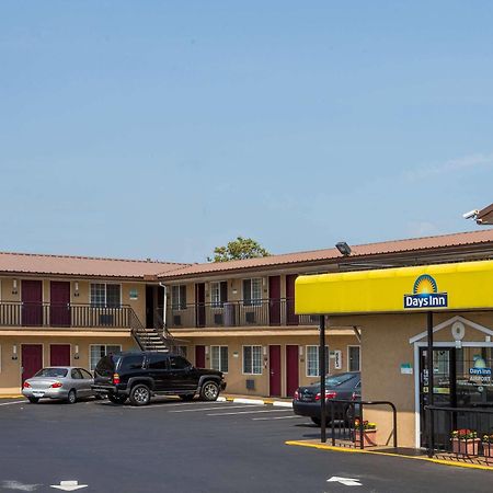 Days Inn By Wyndham Portland Central Eksteriør bilde