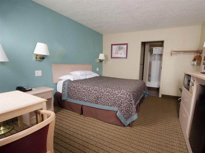 Days Inn By Wyndham Portland Central Eksteriør bilde
